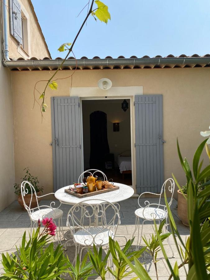 Chambre D'Hotes Le Jardin Des Cigales Bed and Breakfast Aubignan Exterior foto